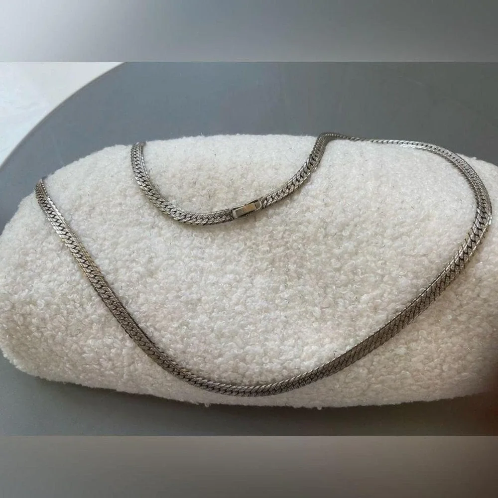 Silver Tone Jewelry Set Hoop Earrings and Necklace